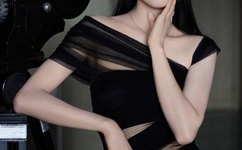 凤姐晒邓超搞怪照